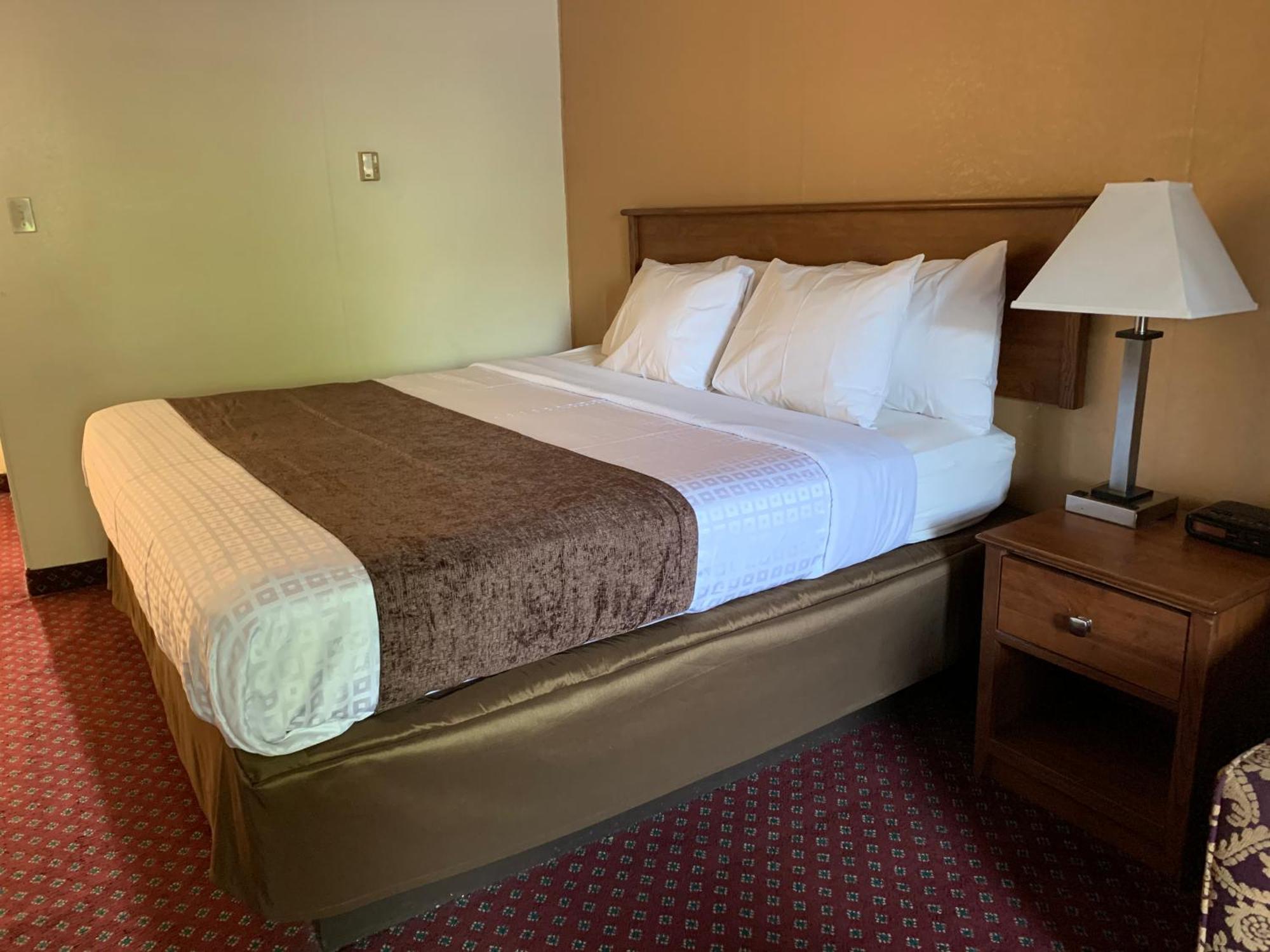 Red Carpet Inn & Suites Ebensburg חדר תמונה