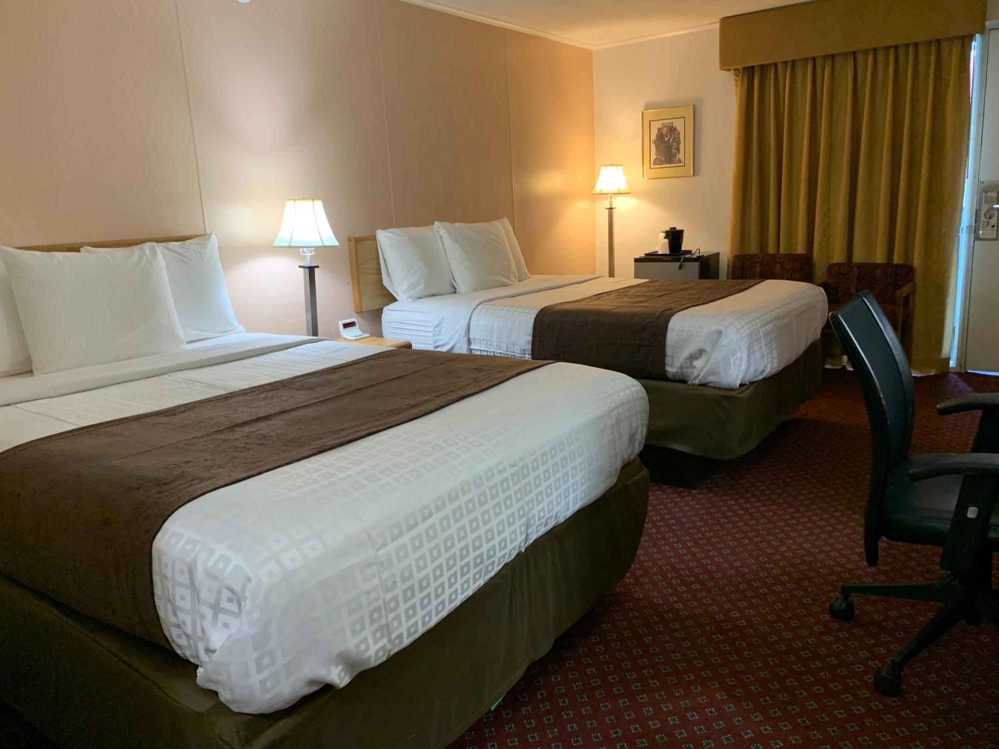 Red Carpet Inn & Suites Ebensburg חדר תמונה