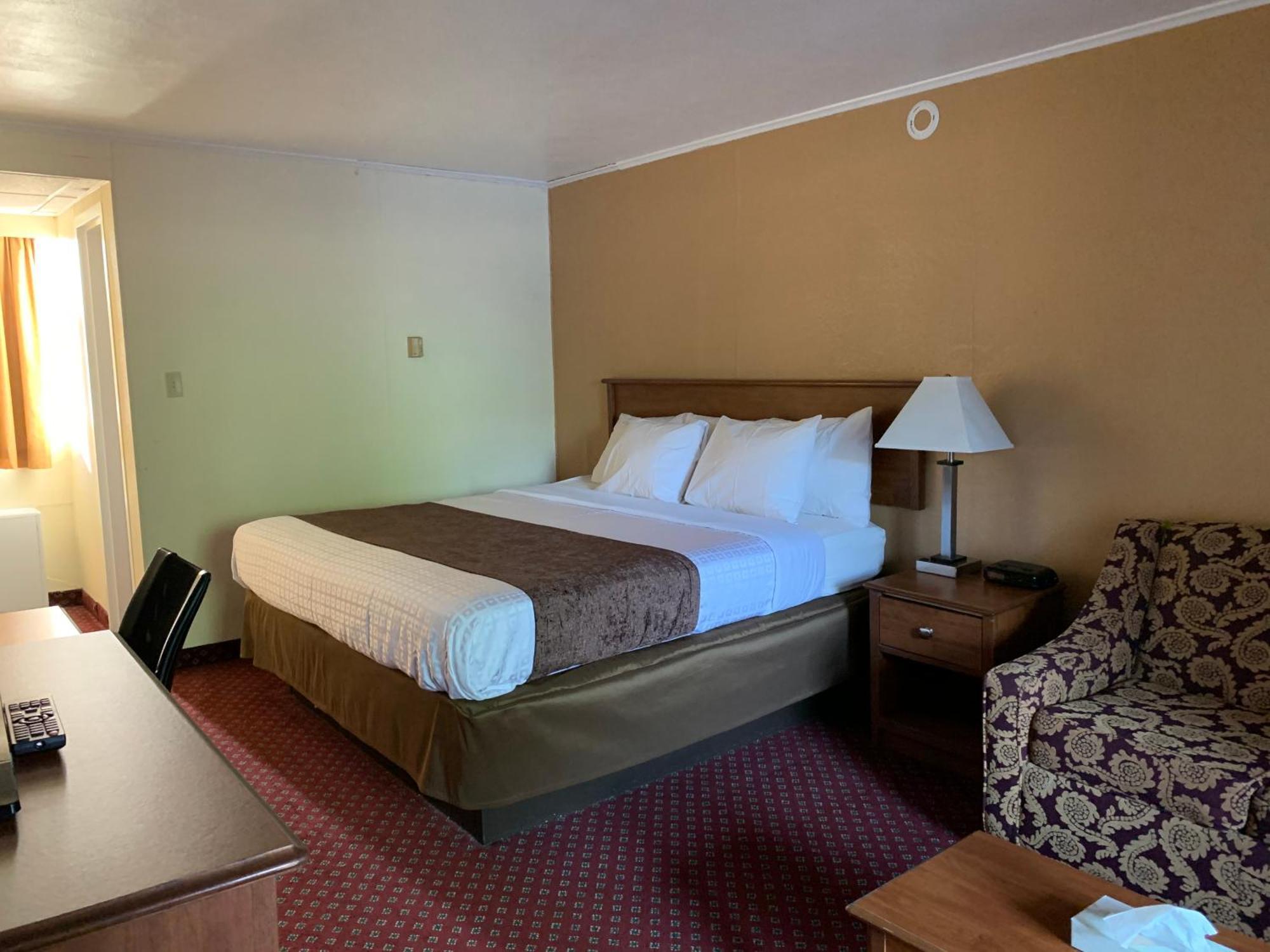 Red Carpet Inn & Suites Ebensburg חדר תמונה