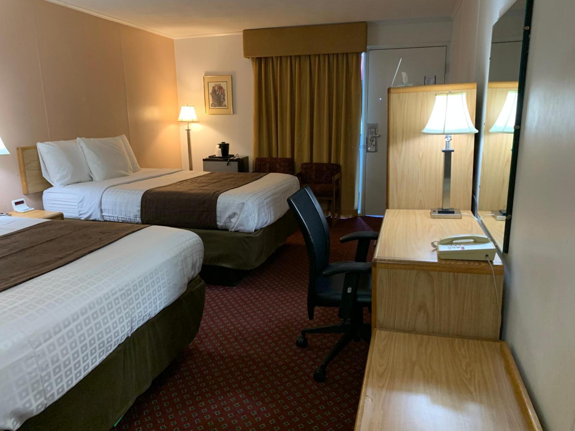 Red Carpet Inn & Suites Ebensburg חדר תמונה