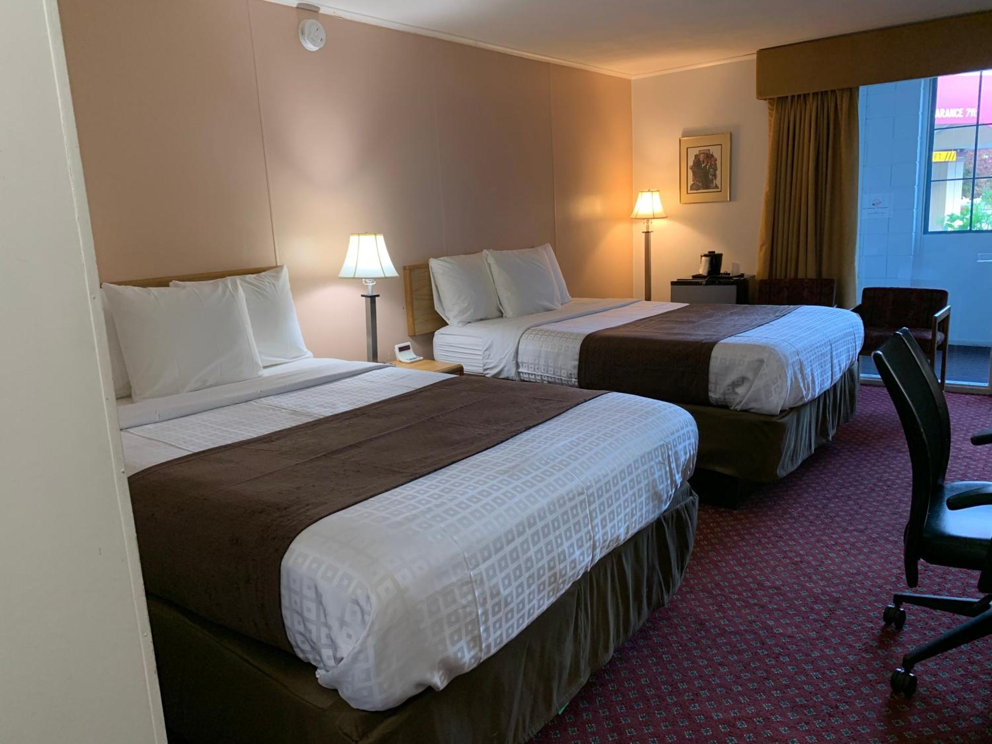 Red Carpet Inn & Suites Ebensburg חדר תמונה